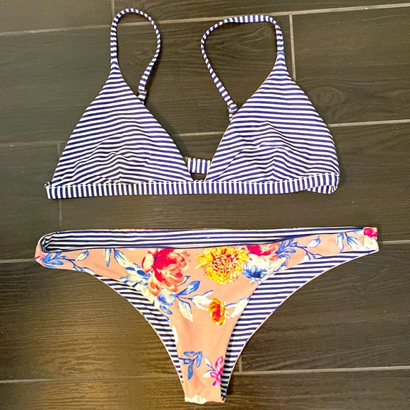 Rip Curl Other - Rip curl reversible Bikini size large !